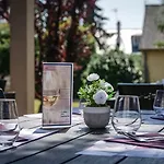 Design & Restaurant 2*