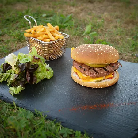 Design & Restaurant 2*