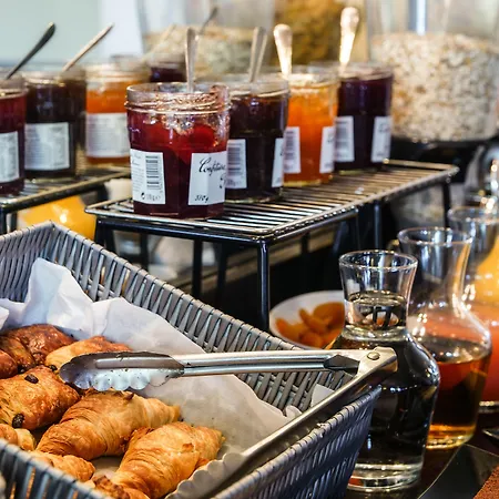 Hotel Design & Restaurant 2*