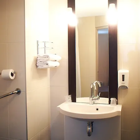 Hotel Hotel Inn Design & Restaurant Alencon 2*