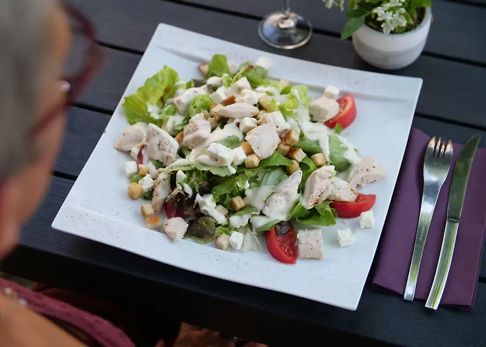 Hotel Design & Restaurant