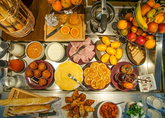 Hotel Design & Restaurant